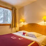 Lagrange Aspen 4*