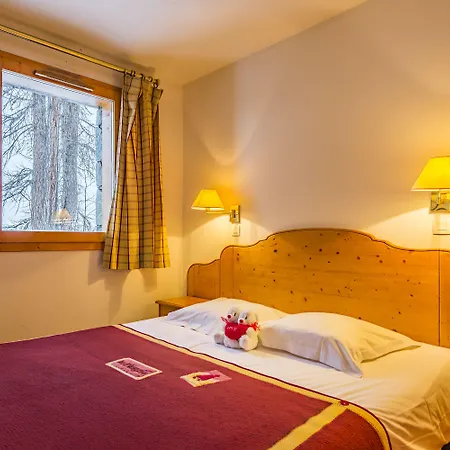 Lagrange Aspen 4*
